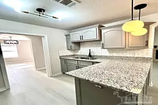 888 Maple Woods Cir, Pensacola, FL 32534 - Photo 15