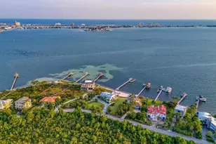 1323 Soundview Trail, Gulf Breeze, FL 32561 - Photo 47