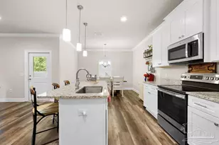 2519 Lovewood Dr, Navarre, FL 32566 - Photo 9