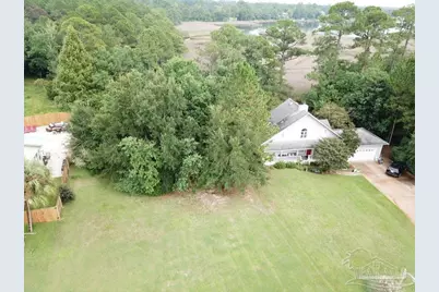 3360 Mills Bayou Dr, Milton, FL 32583 - Photo 1