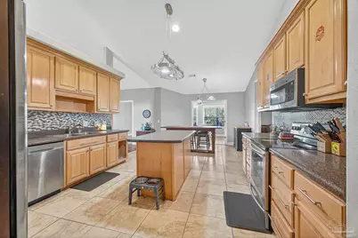 5589 Colinas Verde Dr, Milton, FL 32570 - Photo 3