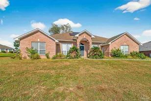 5589 Colinas Verde Dr, Milton, FL 32570 - Photo 1