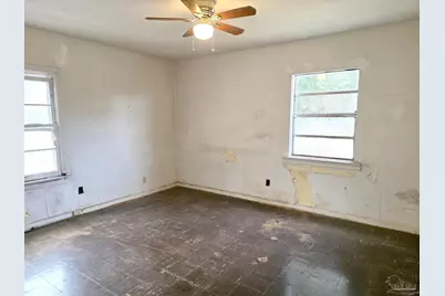 1631 E Maura St, Pensacola, FL 32503 - Photo 5