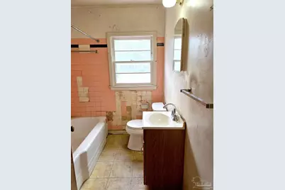 1631 E Maura St, Pensacola, FL 32503 - Photo 7