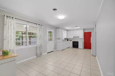 6190 Arbutus Dr, Pensacola, FL 32504 - Photo 9