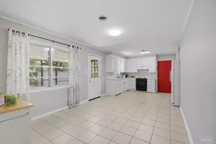 6190 Arbutus Dr, Pensacola, FL 32504 - Photo 9