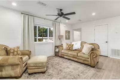 3275 Adrian Rd, Pensacola, FL 32504 - Photo 9