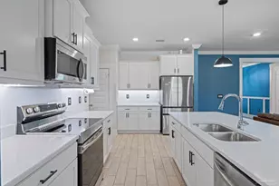 2043 Refuge Cir, Gulf Breeze, FL 32563 - Photo 11