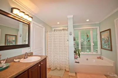 2301 Majestic Dr, Pensacola, FL 32534 - Photo 47