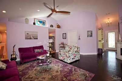 2301 Majestic Dr, Pensacola, FL 32534 - Photo 3