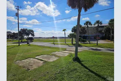 10110 Comstock Ave, Pensacola, FL 32507 - Photo 5