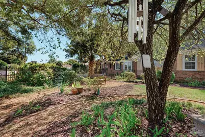 1813 E Maxwell St, Pensacola, FL 32503 - Photo 7