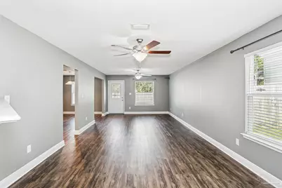 3822 Weatherstone Cir, Pensacola, FL 32507 - Photo 5