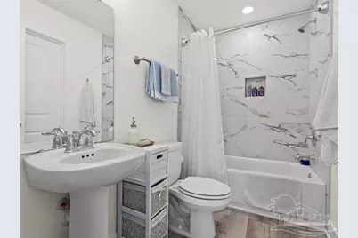 16104 Innerarity Pt Rd, Pensacola, FL 32507 - Photo 19