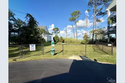 16104 Innerarity Pt Rd, Pensacola, FL 32507 - Photo 35