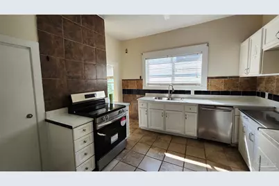 913 N 8th Ave, Pensacola, FL 32501 - Photo 5