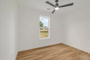 2807 E Gonzales St, Pensacola, FL 32503 - Photo 13