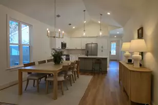 2807 E Gonzales St, Pensacola, FL 32503 - Photo 5