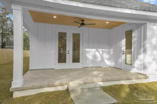 2807 E Gonzales St, Pensacola, FL 32503 - Photo 3