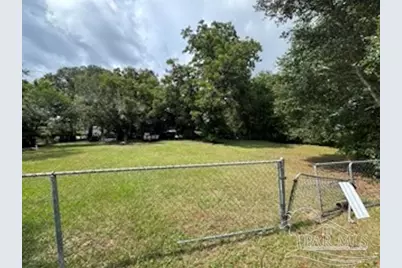 1301 N V St, Pensacola, FL 32505 - Photo 3