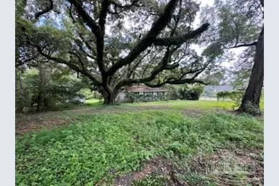 1300 N W St, Pensacola, FL 32505 - Photo 1