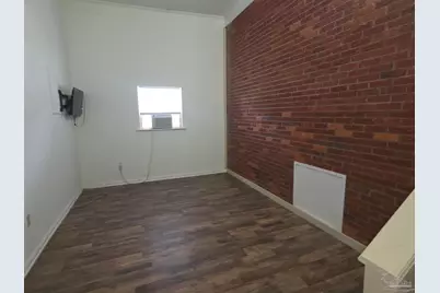 4304 Bishop St, Pensacola, FL 32503 - Photo 9