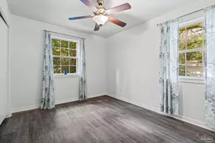 5120 W Fairfield Dr, Pensacola, FL 32506 - Photo 9