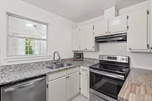 5120 W Fairfield Dr, Pensacola, FL 32506 - Photo 5