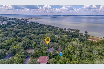 421 Canterbury Ln, Gulf Breeze, FL 32561 - Photo 19