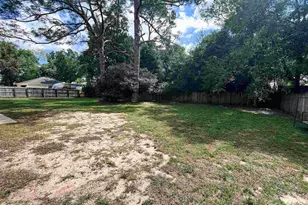 6843 Lake Charlene Dr, Pensacola, FL 32506 - Photo 17