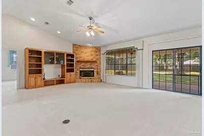 2075 Ceylon Rd, Pensacola, FL 32526 - Photo 11