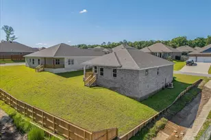7721 Piper Cir, Milton, FL 32583 - Photo 39