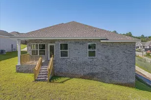 7721 Piper Cir, Milton, FL 32583 - Photo 37