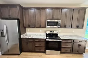 7711 Piper Cir, Milton, FL 32583 - Photo 9