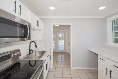 301 Chaseville St, Pensacola, FL 32507 - Photo 13