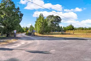 585 Huckaba Rd, Defuniak Springs, FL 32435 - Photo 3