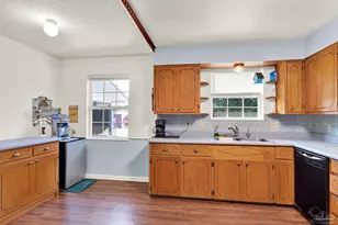 585 Huckaba Rd, Defuniak Springs, FL 32435 - Photo 9