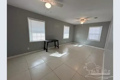 7704 W Gadsden St, Pensacola, FL 32506 - Photo 17