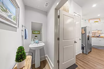 217 W Jackson St #12, Pensacola, FL 32501 - Photo 11