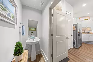 217 W Jackson St, Pensacola, FL 32501 - Photo 11