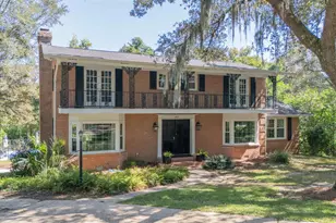 417 Canterbury Ln, Gulf Breeze, FL 32561 - Photo 1