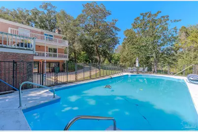 417 Canterbury Ln, Gulf Breeze, FL 32561 - Photo 7