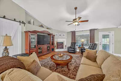 2379 Edgewood Dr, Navarre, FL 32566 - Photo 15