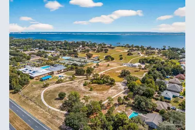 2379 Edgewood Dr, Navarre, FL 32566 - Photo 61