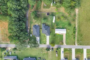 4697 Carl Booker Rd, Milton, FL 32583 - Photo 25