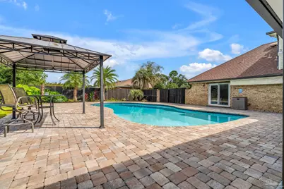 6912 Kitty Hawk Dr, Pensacola, FL 32506 - Photo 11