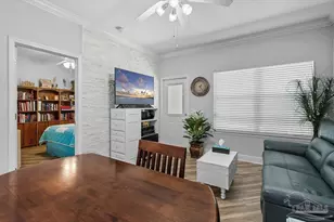 2212 Hadleigh Hills Ct, Navarre, FL 32566 - Photo 5