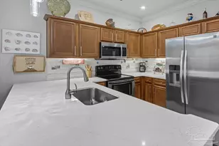 2212 Hadleigh Hills Ct, Navarre, FL 32566 - Photo 3