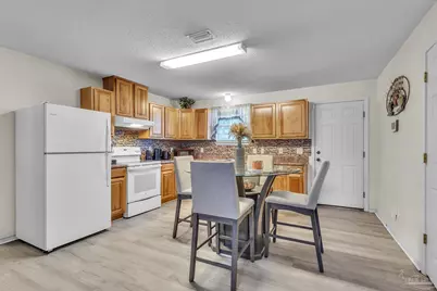 205 E Hatton St, Pensacola, FL 32503 - Photo 9