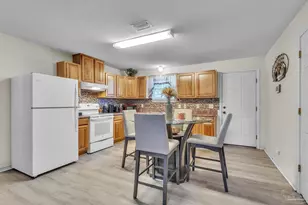 205 E Hatton St, Pensacola, FL 32503 - Photo 9